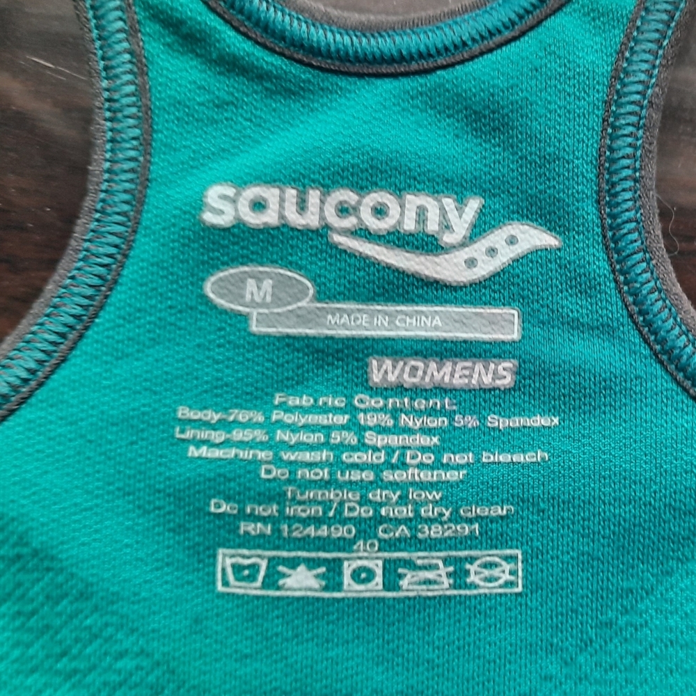 As New Youth Medium Saucony sports bra